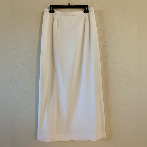 Maxie Klein Collections New York Classy Formal 2-Piece Cream Skirt & Top Size 14 - Picture 2 of 9